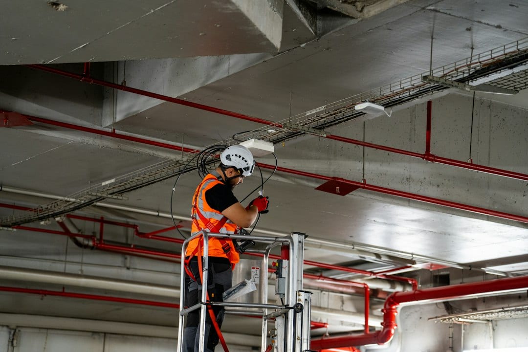 Commercial air conditioning servicing